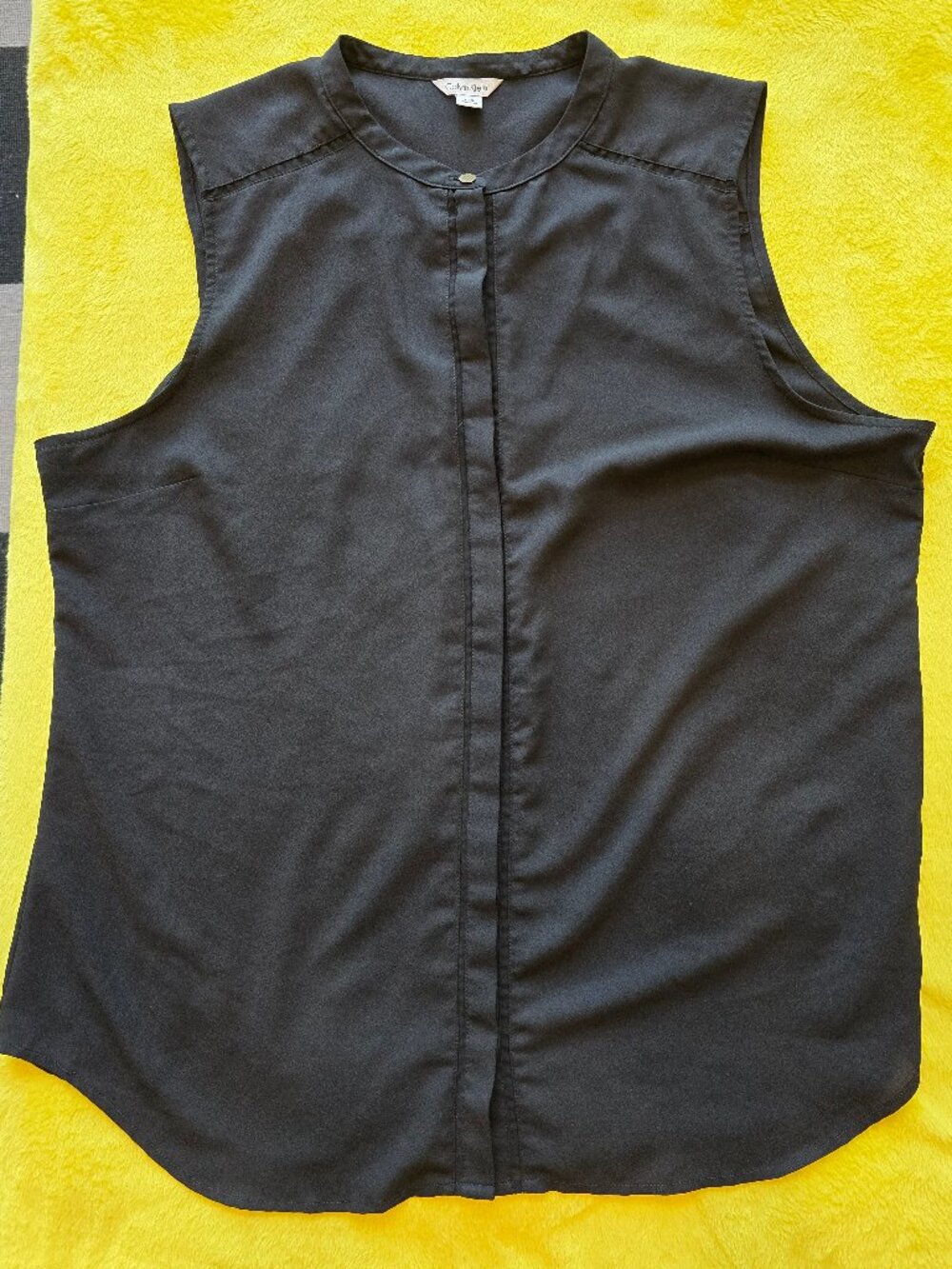 Calvin Klein Black Sleeveless Crepe Blouse size-L
